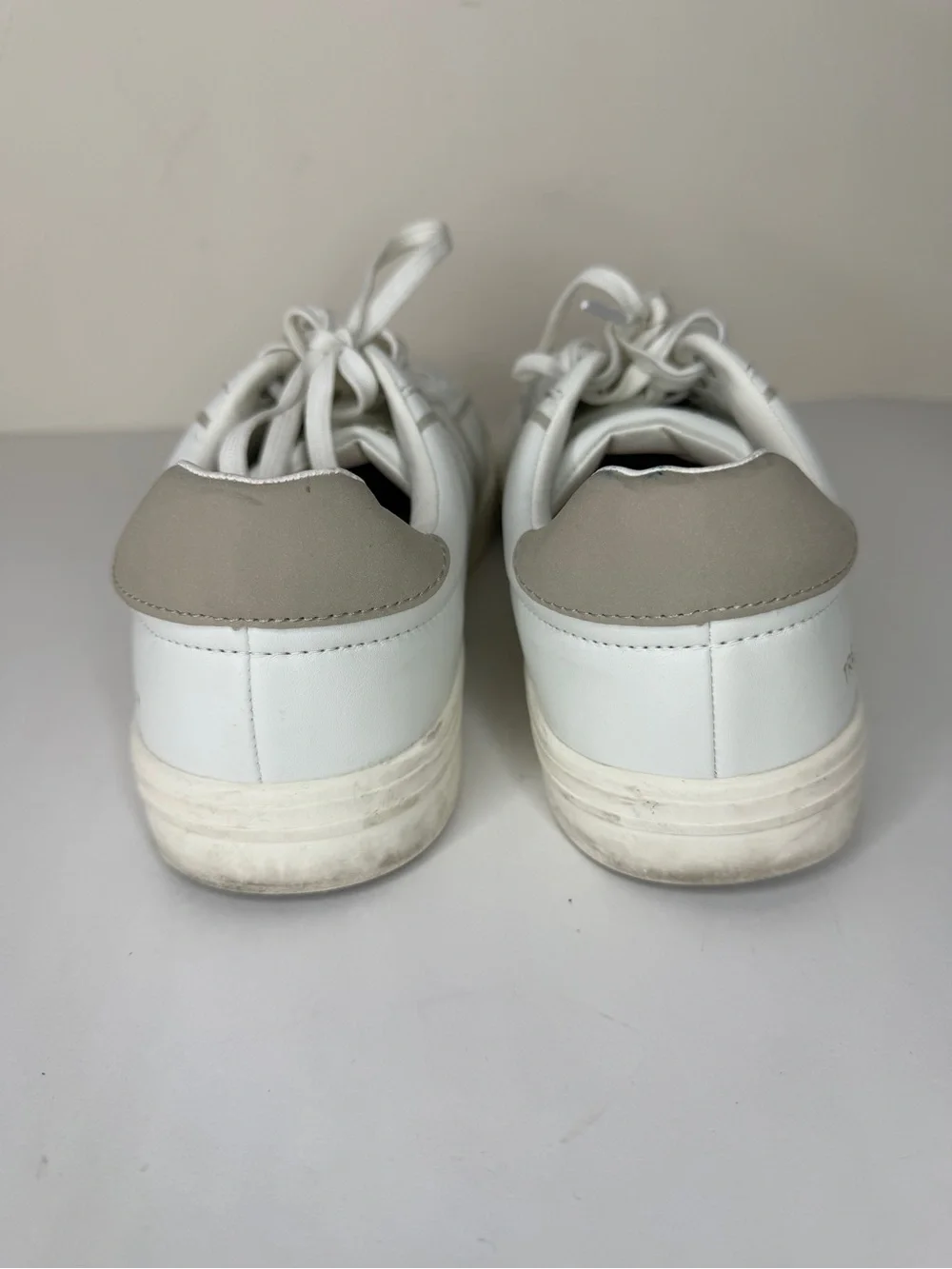 Tretorn low top